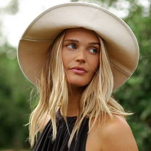 NWT Jenni Kayne Cotton Canvas Sun Hat S/M